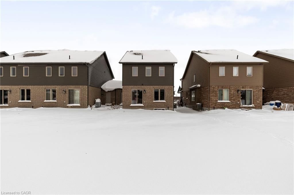 Row/Townhouse for sale at 143 Stonebrook Way, Markdale, ON, N0C 1H0 - Grey Highlands - MLS: 40794392