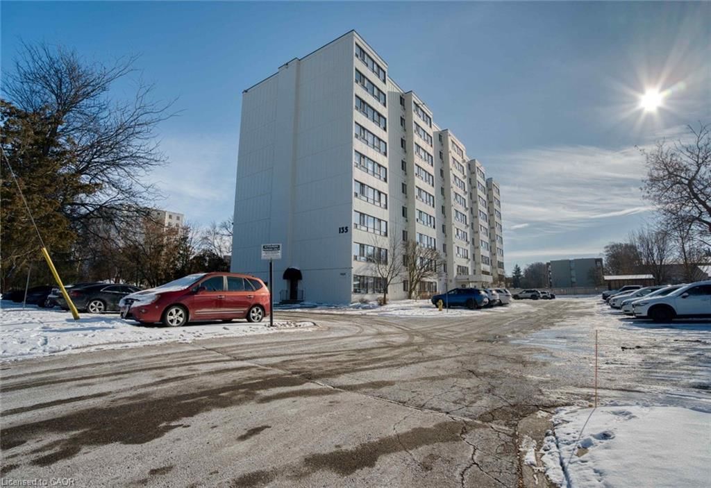 Condo/Apt Unit leased at 301-135 Base Line Road, London, ON, N6J 4W4 - South E - MLS: 40794946