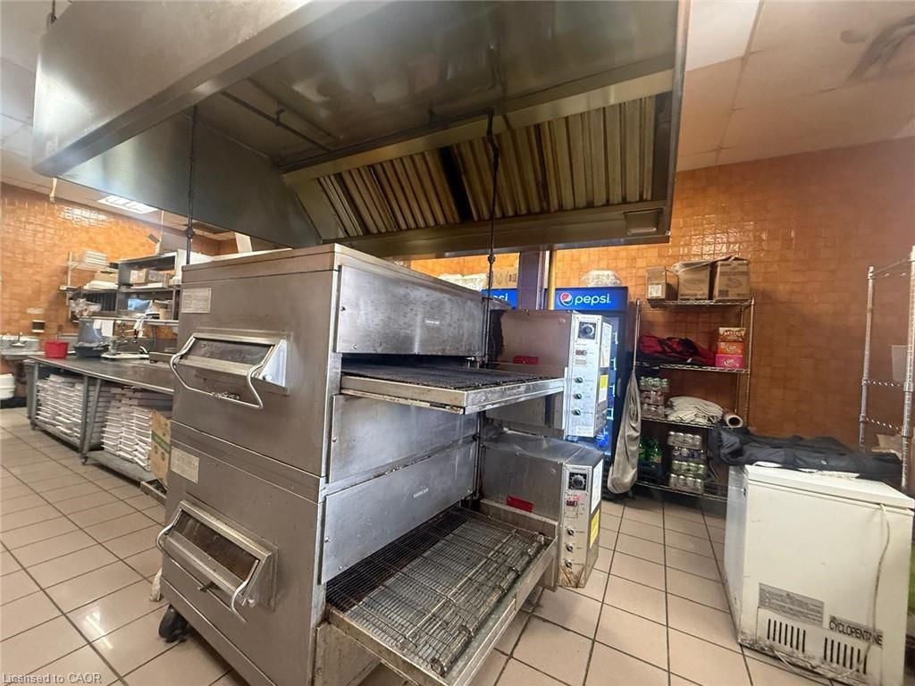 Commercial for sale at 8-7 Anne Street, Barrie, ON, L4N 2C4 - MLS: 40794995