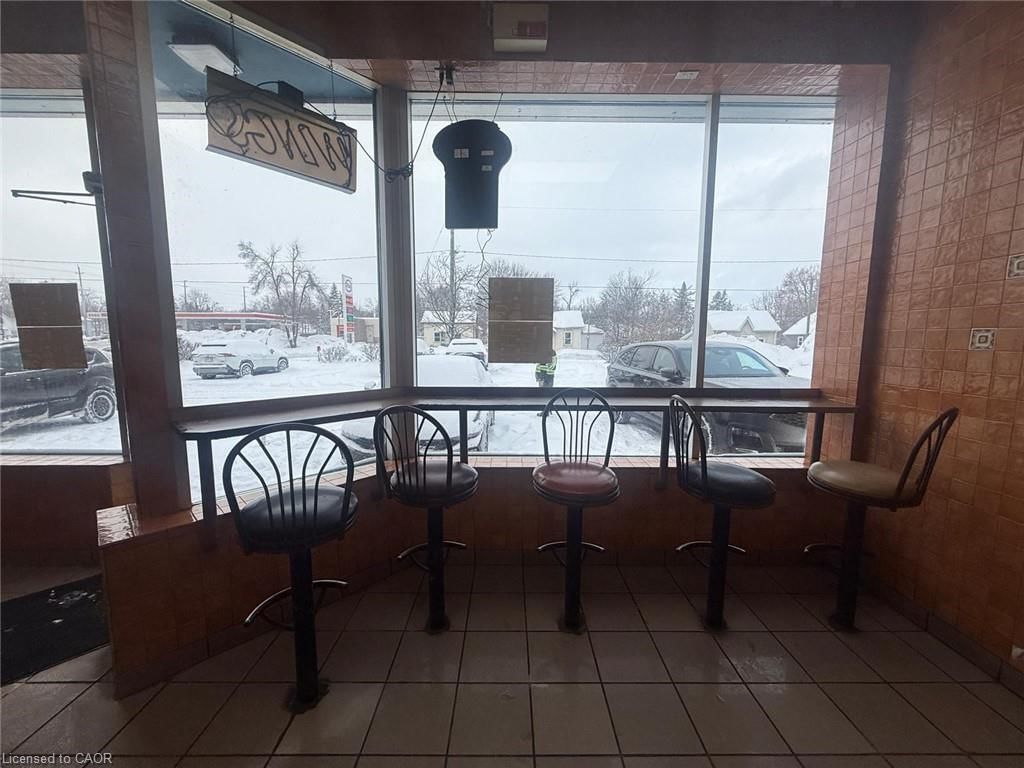 Commercial for sale at 8-7 Anne Street, Barrie, ON, L4N 2C4 - MLS: 40794995