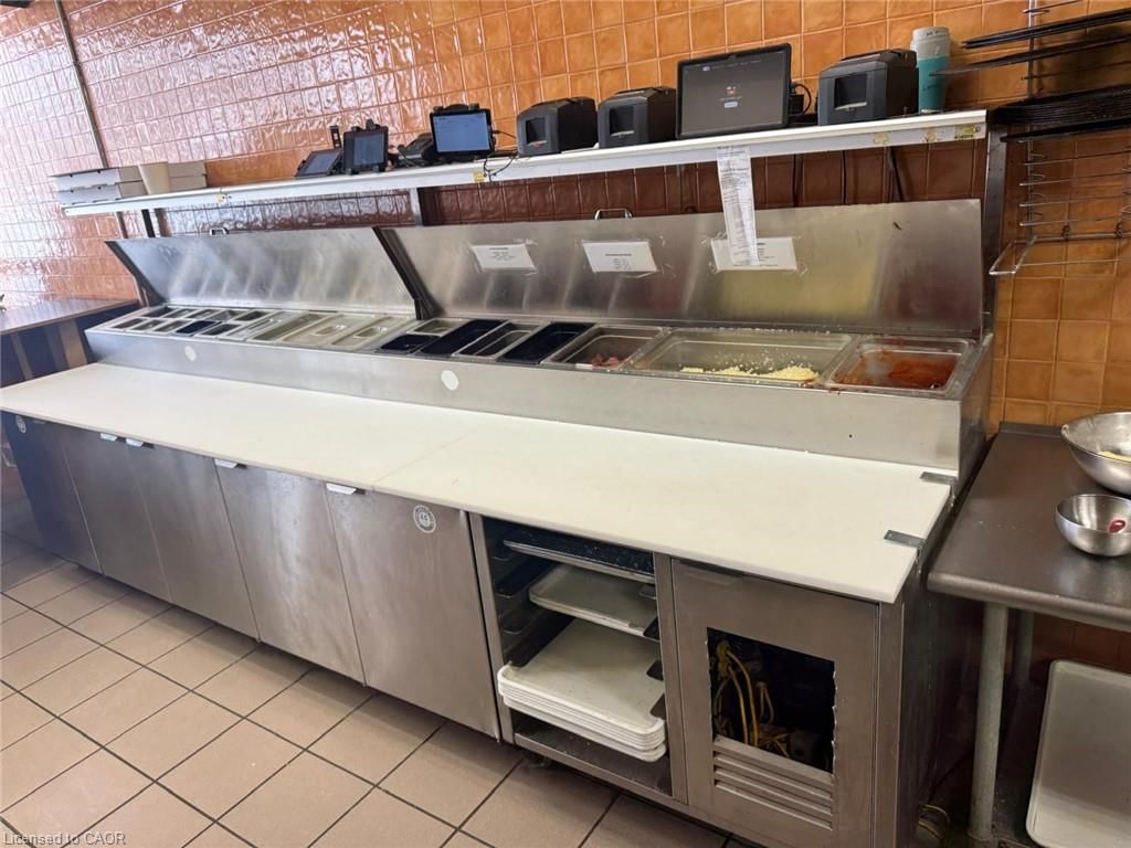 Commercial for sale at 8-7 Anne Street, Barrie, ON, L4N 2C4 - MLS: 40794995