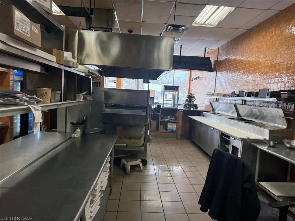 Commercial for sale at 8-7 Anne Street, Barrie, ON, L4N 2C4 - MLS: 40794995