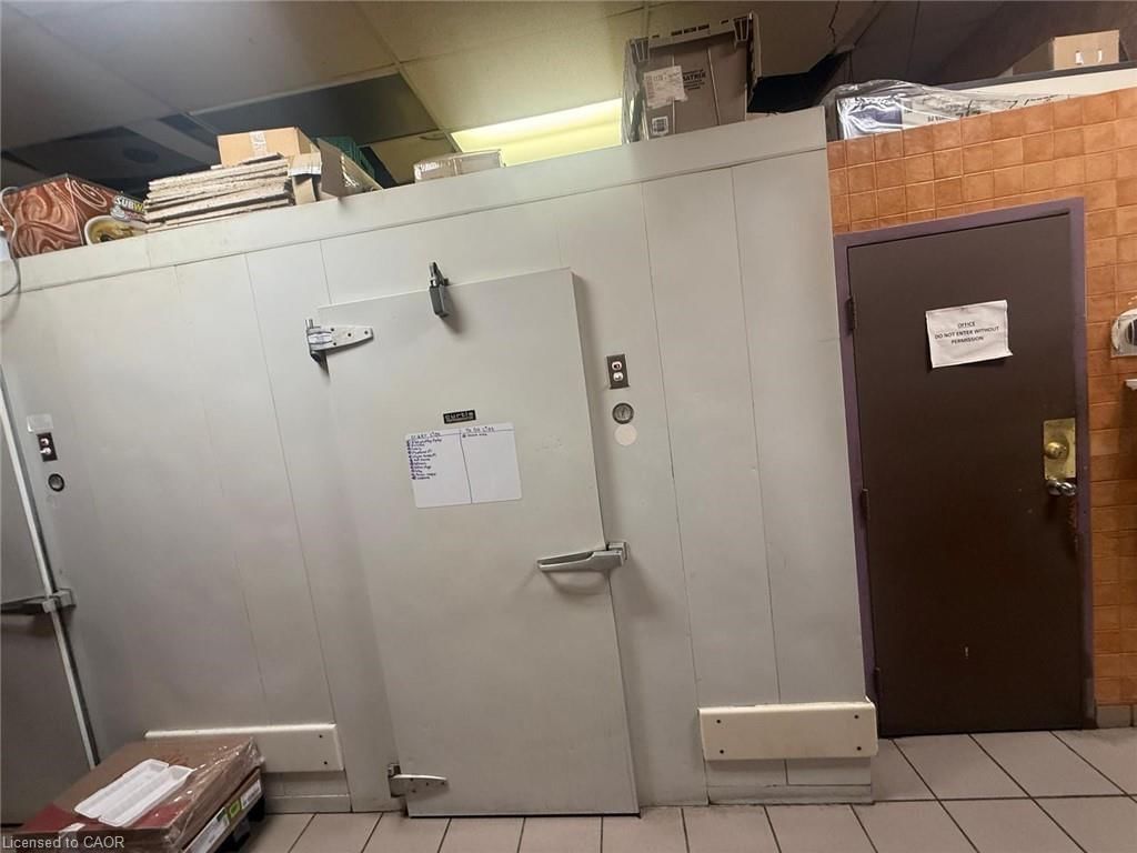 Commercial for sale at 8-7 Anne Street, Barrie, ON, L4N 2C4 - MLS: 40794995