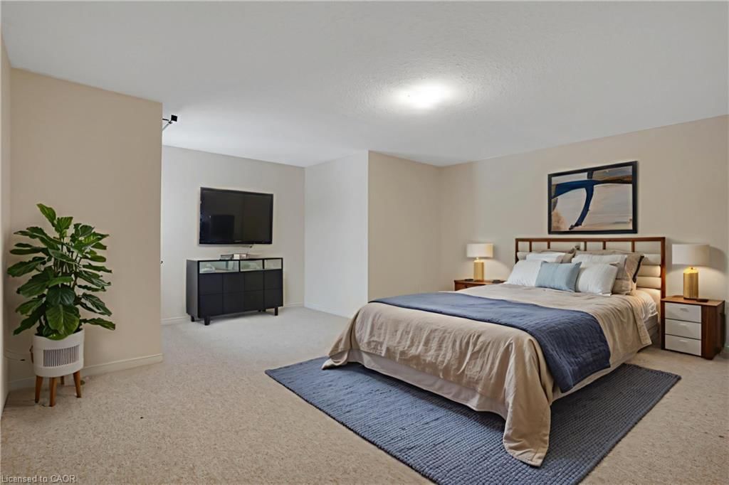 310 Fallowfield Drive, Kitchener, view 14