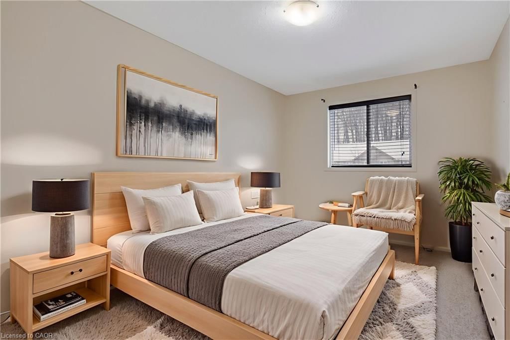 310 Fallowfield Drive, Kitchener, view 17