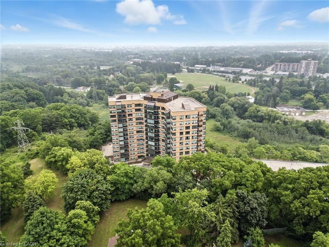 1104 - 237 King Street W