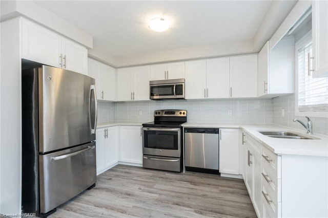 76 - 3200 Singleton Avenue