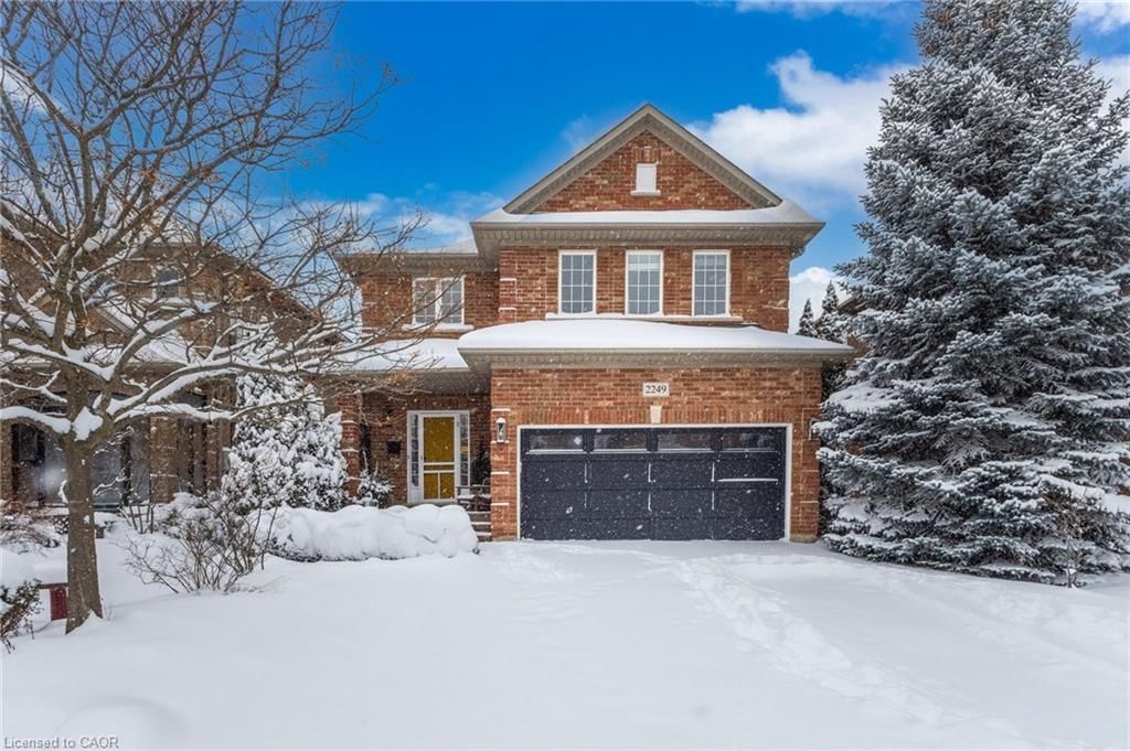 Single Family Residence sold at 2249 Woodcrest Drive, Oakville, ON, L6M 4C6 - WM Westmount - MLS: 40796995
