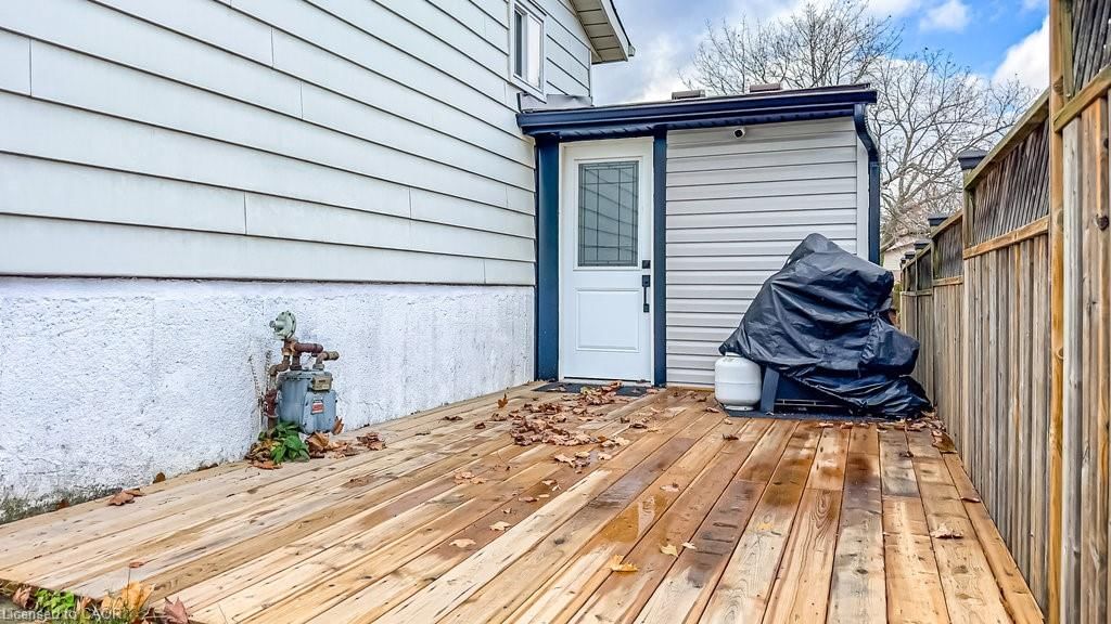 Single Family Residence for sale at 48 Arbutus Crescent, Stoney Creek, ON, L8J 1M8 - Valley Park - MLS: 40797539