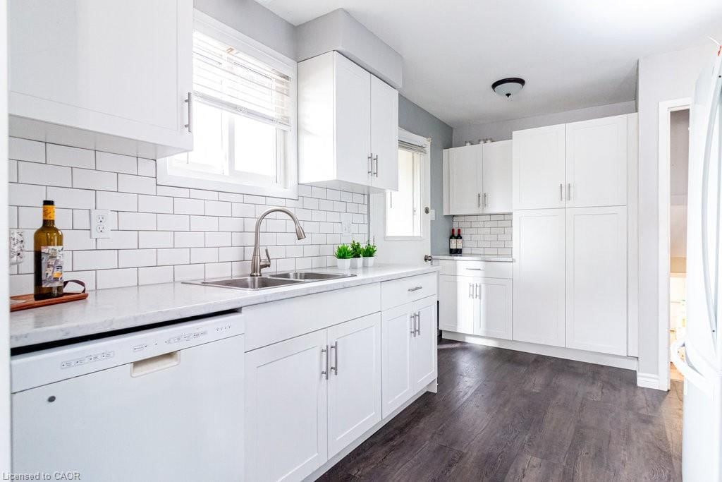 Single Family Residence for sale at 48 Arbutus Crescent, Stoney Creek, ON, L8J 1M8 - Valley Park - MLS: 40797539