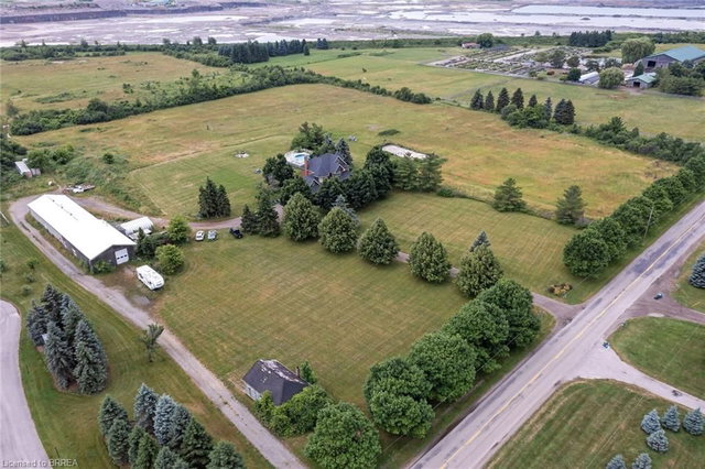 692 Concession 5 Road W