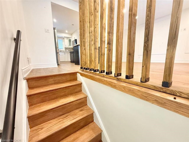 Main Unit - 12 Foster Crescent