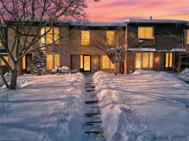 31 - 3049 Glencrest Road