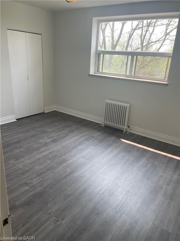 Condo/Apt Unit for lease at 410-222 Concession Street, Hamilton, ON, L9A 1B1 - Centremount - MLS: 40799038