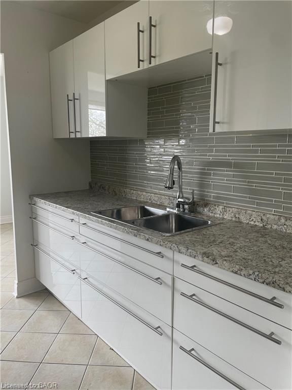 Condo/Apt Unit for lease at 410-222 Concession Street, Hamilton, ON, L9A 1B1 - Centremount - MLS: 40799038