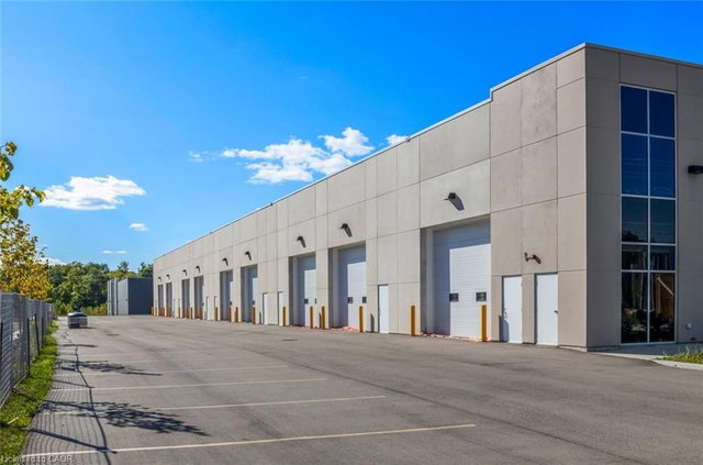 6 - 125 Goddard Crescent