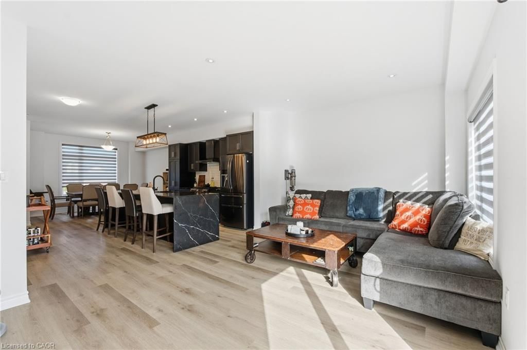 Row/Townhouse for sale at 48 Capstone Lane, Hamilton, ON, L9C 0E8 - Mountview - MLS: 40799752