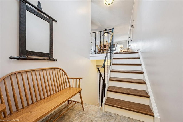 32 - 205 Highland Crescent