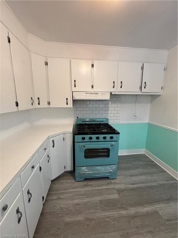 Upper - 118 Jacobson Avenue