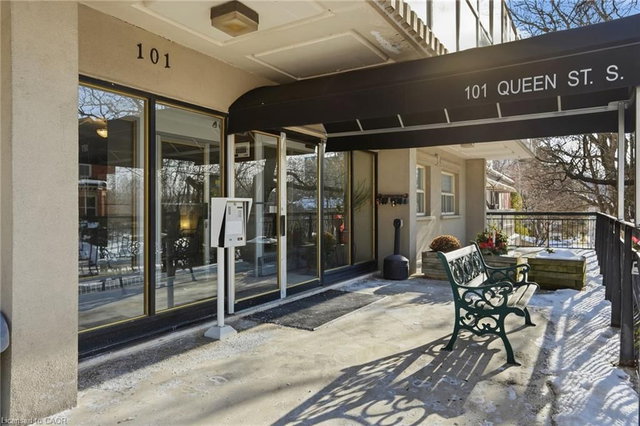 804 - 101 Queen Street S