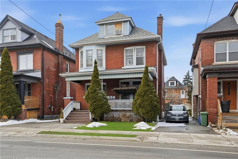 68 Gage Avenue S photo 3