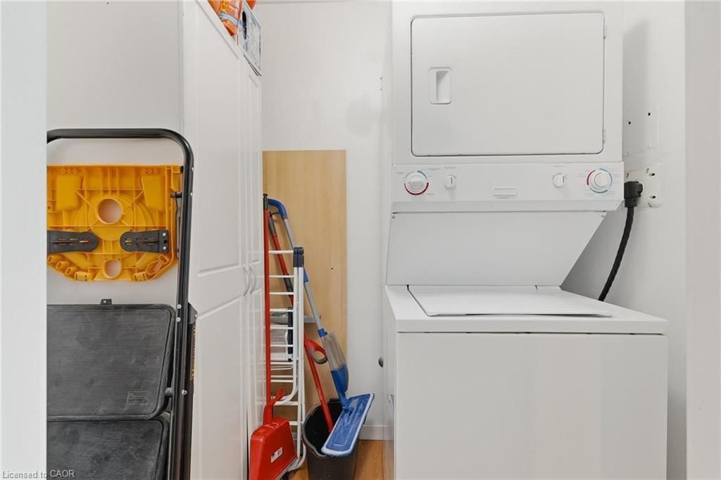 Condo/Apt Unit for sale at 124-410 King Street, Kitchener, ON, N2G 1C3 - Downtown Kitchener/West Ward - MLS: 40800800