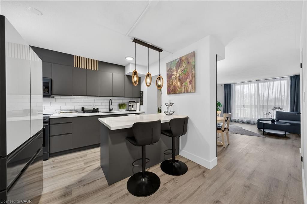 Condo/Apt Unit for sale at 324-350 Quigley Road, Hamilton, ON, L8K 5N2 - Vincent - MLS: 40800888