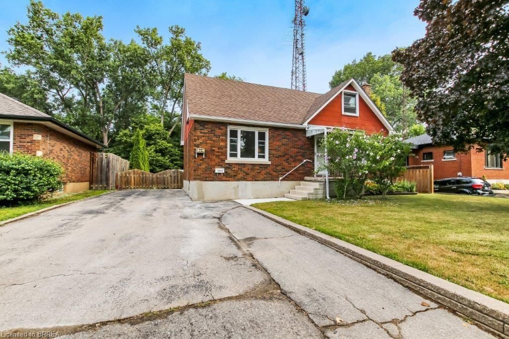 Single Family Residence for sale at 25 Henry Street, Brantford, ON, N3R 1Z9 - East Ward - MLS: 40801290