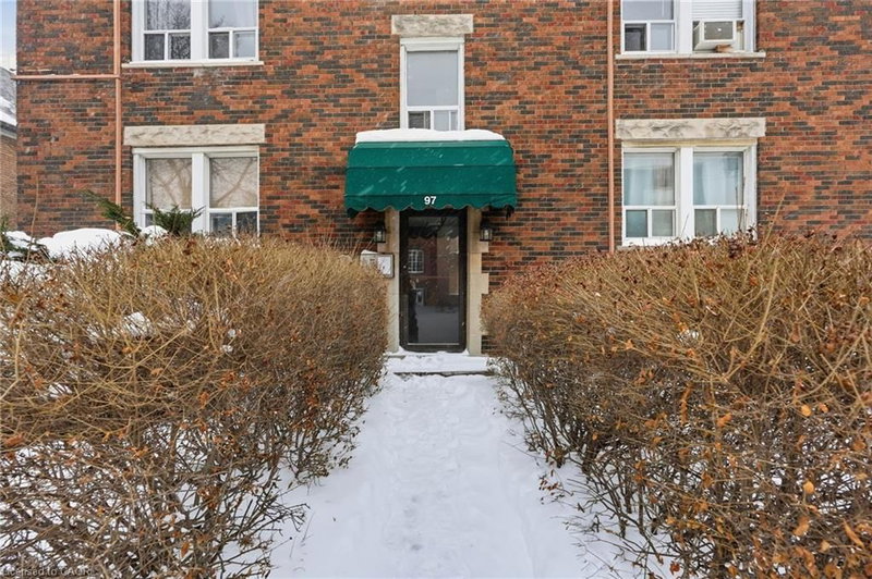 10 - 97 Connaught Avenue S
