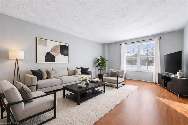 14 Pipers Green Court