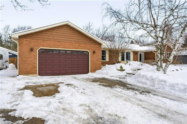 41 John Martin Crescent