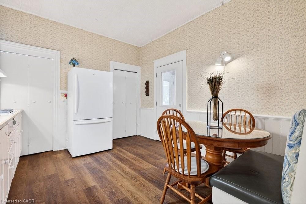 Single Family Residence for sale at 139 Queen Street, Hamilton, ON, L8P 3S3 - Durand North - MLS: 40802683