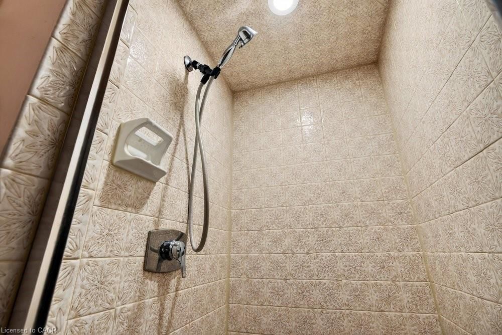 Single Family Residence for sale at 139 Queen Street, Hamilton, ON, L8P 3S3 - Durand North - MLS: 40802683