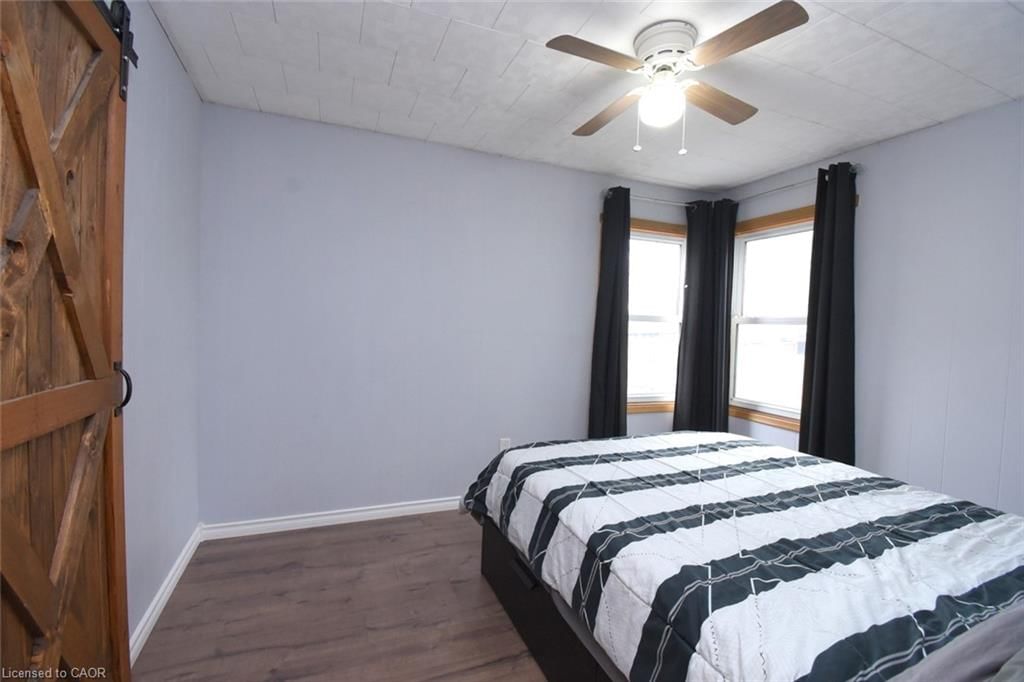 Single Family Residence for sale at 376 Tragina Avenue, Hamilton, ON, L8H 5E5 - Homeside - MLS: 40802728