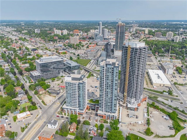 318 - 15 Wellington Street