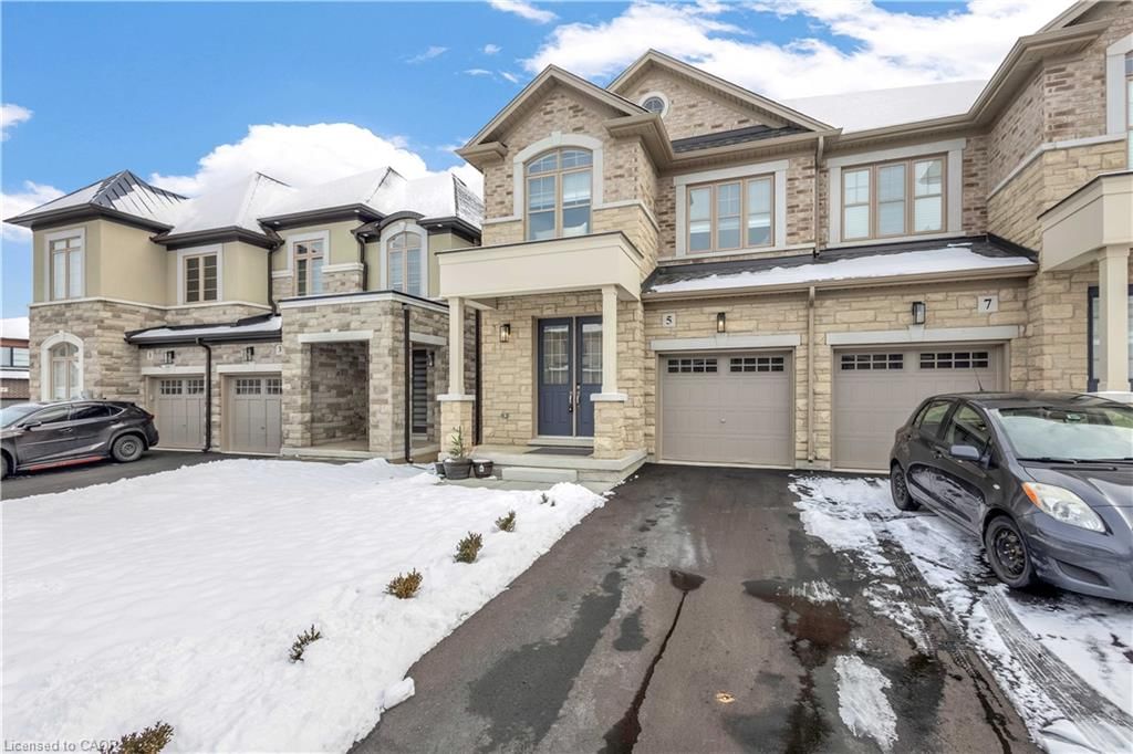 Single Family Residence leased at 5 Cherry Blossom Heights, Hamilton, ON, L9B 0E9 - Sheldon/Mewburn - MLS: 40803107