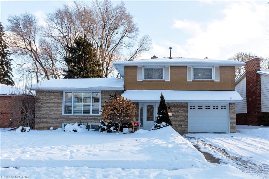 Single Family Residence sold at 35 Shalfleet Boulevard, Brantford, ON, N3R 6L5 - Grand Woodlands - MLS: 40803231