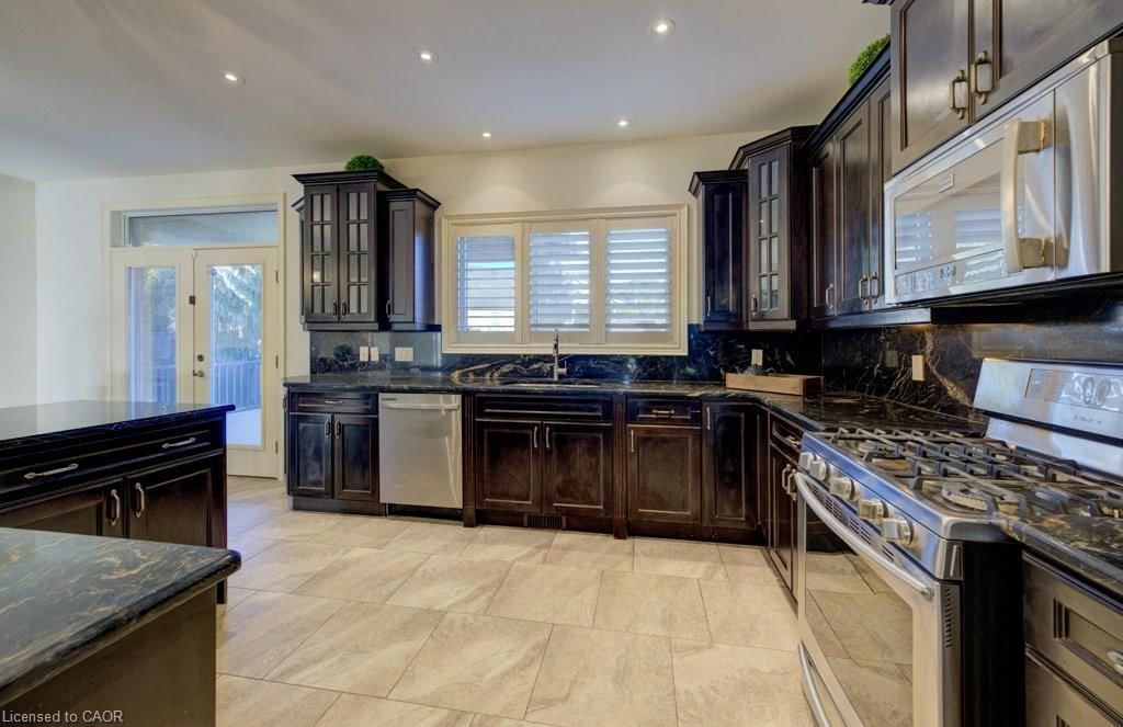 Single Family Residence for sale at 6379 Christopher Crescent, Niagara Falls, ON, L2H 0B3 - Forestview - MLS: 40803888