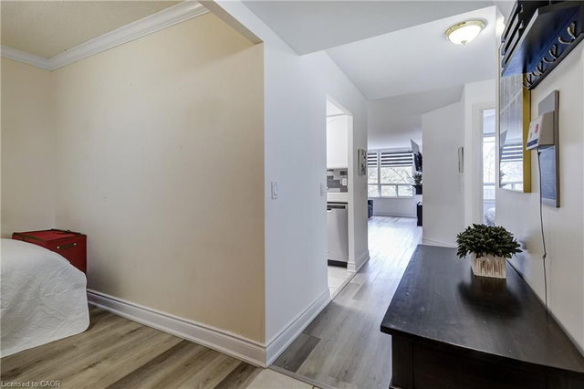 1409 - 100 Burloak Drive