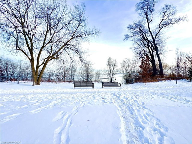 51 - 5475 Lakeshore Road