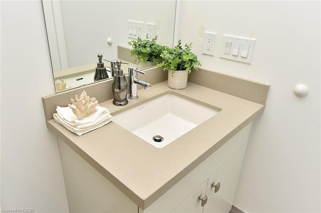 Condo/Apt Unit for sale at 1301-2007 James Street, Burlington, ON, L7R 0G7 - Central - MLS: 40804119