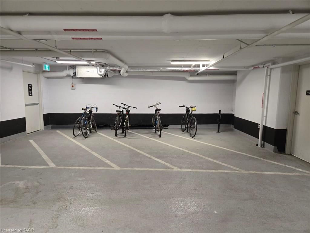 Condo/Apt Unit for lease at 824 Master Bedroom-1 Jarvis Street, Hamilton, ON, L8R 0A8 - Beasley - MLS: 40804358