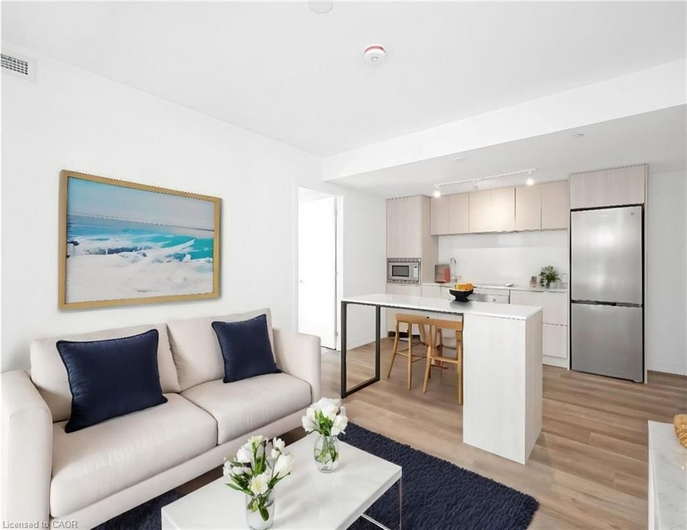 Condo/Apt Unit for lease at 824 Master Bedroom-1 Jarvis Street, Hamilton, ON, L8R 0A8 - Beasley - MLS: 40804358