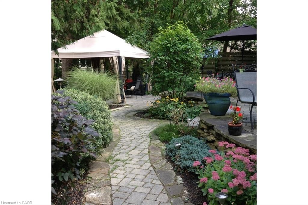 Single Family Residence for sale at 263 Hart Avenue, Burlington, ON, L7N 1P3 - Roseland - MLS: 40804733