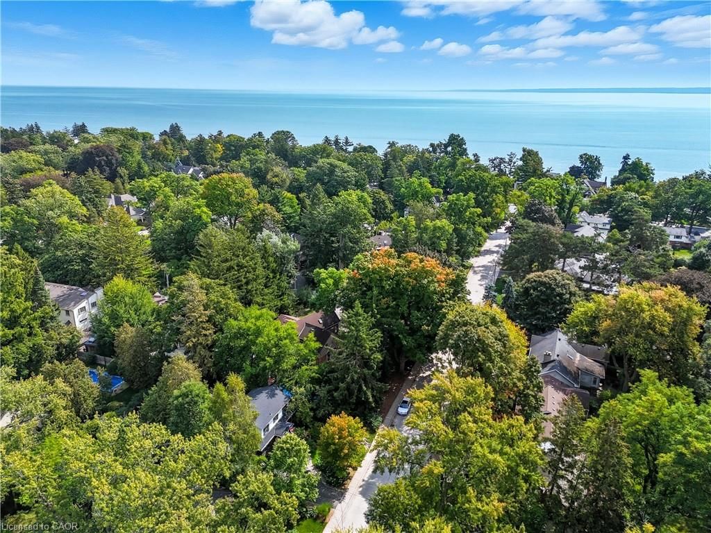 Single Family Residence for sale at 263 Hart Avenue, Burlington, ON, L7N 1P3 - Roseland - MLS: 40804733