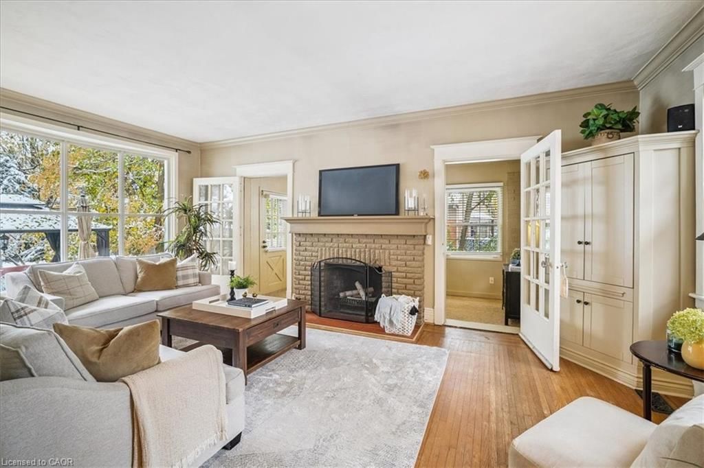 Single Family Residence for sale at 263 Hart Avenue, Burlington, ON, L7N 1P3 - Roseland - MLS: 40804733