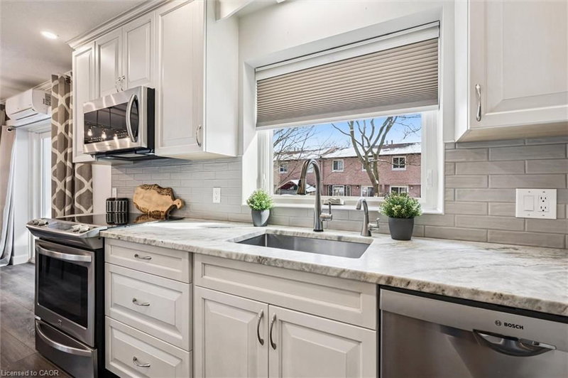 102 - 67 Breckenridge Drive