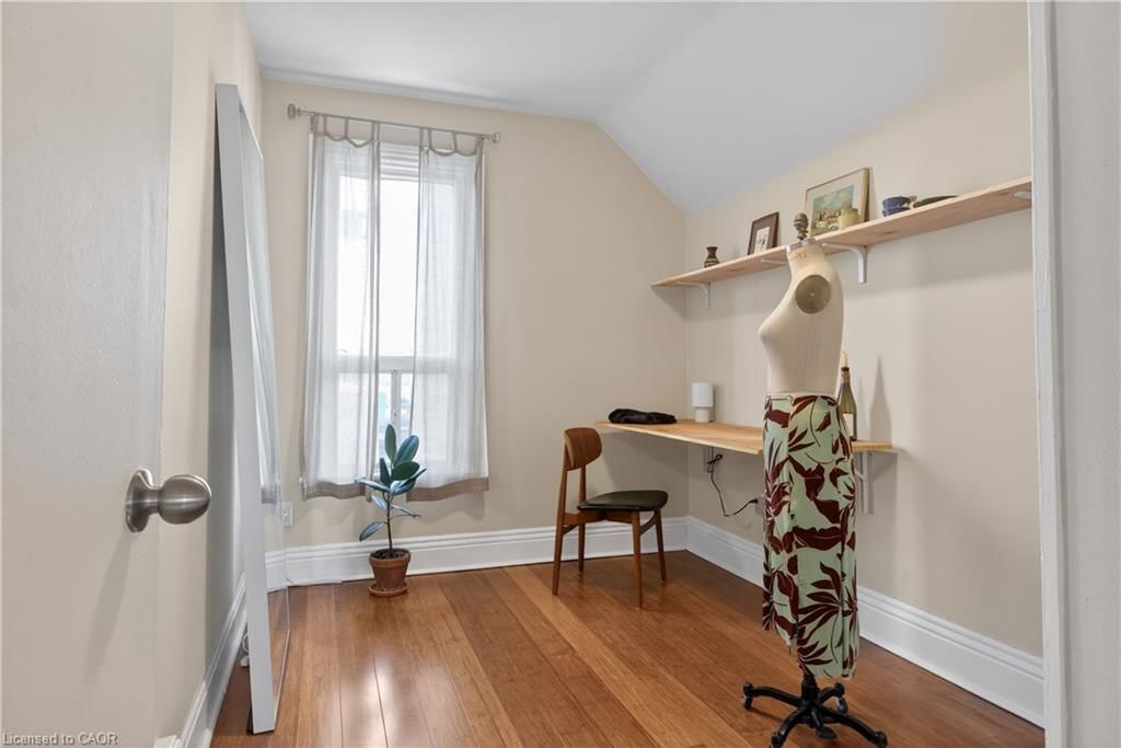 Single Family Residence for sale at 33 Oxford Street, Hamilton, ON, L8R 2W9 - Strathcona Central North - MLS: 40805108