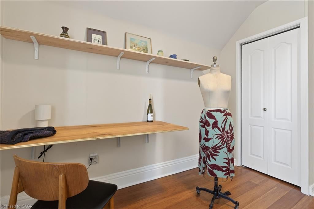 Single Family Residence for sale at 33 Oxford Street, Hamilton, ON, L8R 2W9 - Strathcona Central North - MLS: 40805108