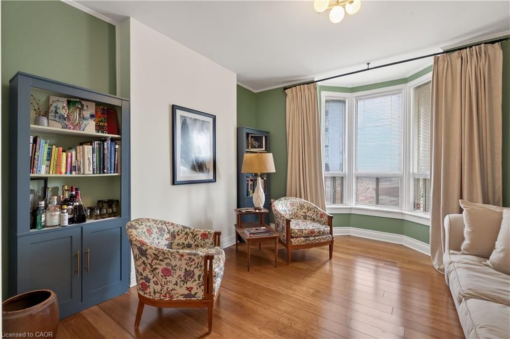 Single Family Residence for sale at 33 Oxford Street, Hamilton, ON, L8R 2W9 - Strathcona Central North - MLS: 40805108